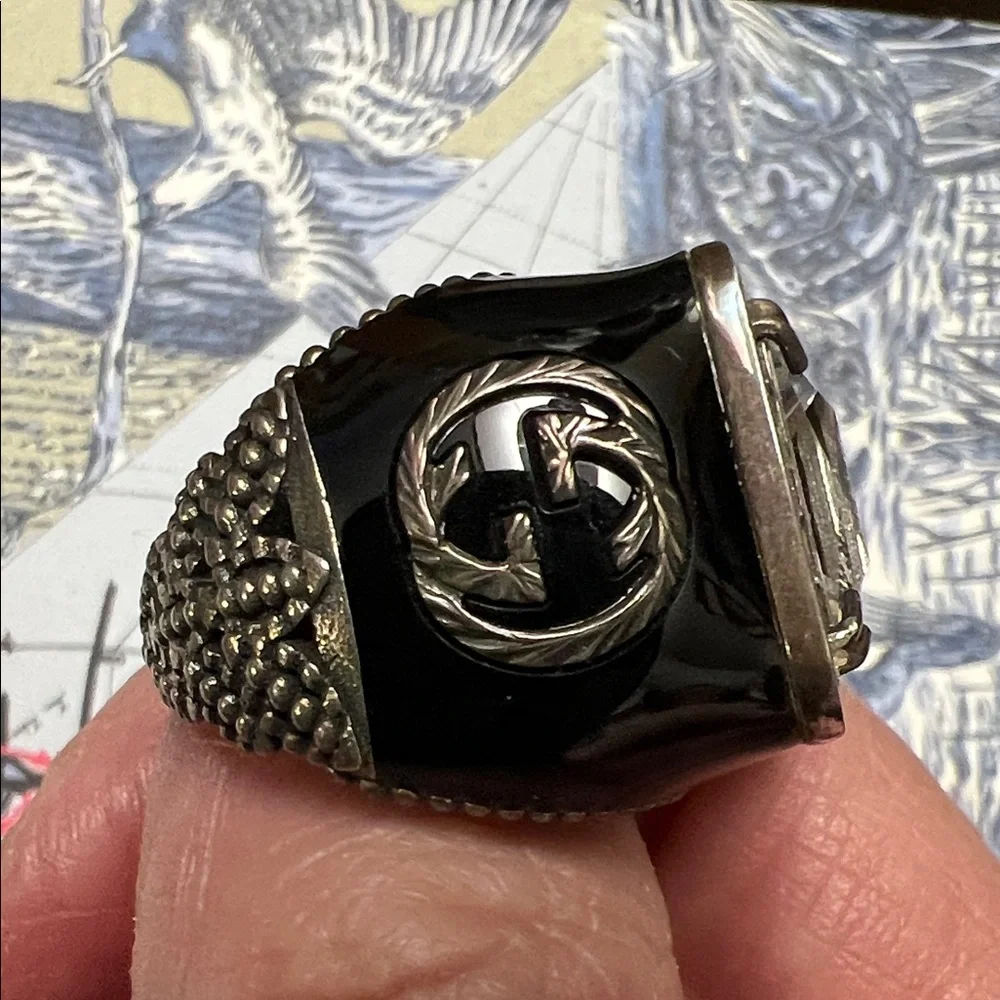 Gucci Silver Ring with Quilted Green Pouch size 16 Men’s Ring - Picture 14 of 16